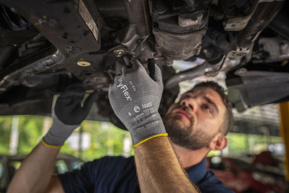 Ansell AN 11-571 Hyflex  D Kesilme Dirençli İş Eldiveni | ANSI A4 Kesilme Koruması