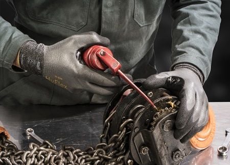 Ansell AN 11-939 Hyflex Tam Kaplı Köpük Nitril Kaplama	Yağlı Ortam İş Eldiveni EN:388 4X42B |